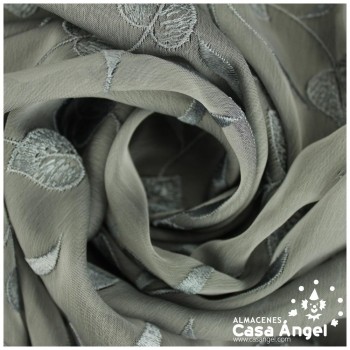 GASA BORDADA GRIS CON FLORECILLAS 100cm